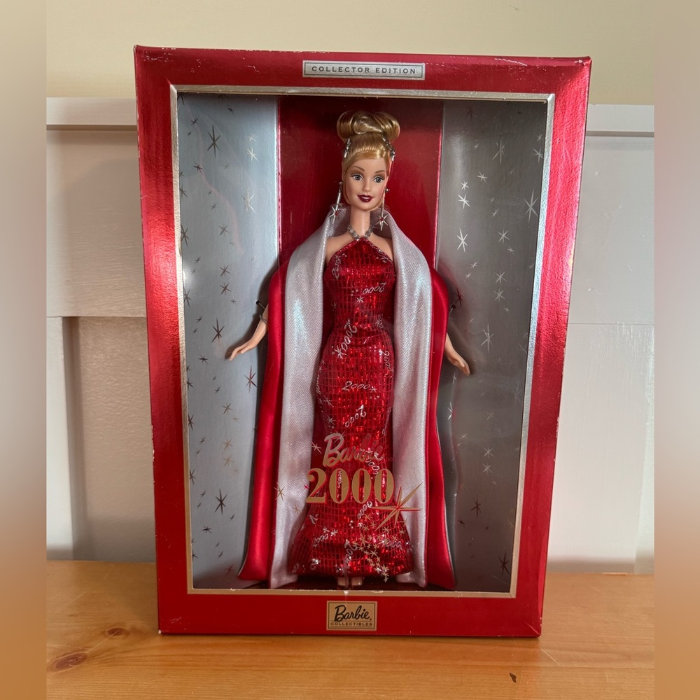 Barbie 2000 Collector Edition, New in Box, Barbie Collectibles Red and Silver